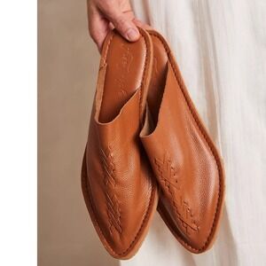 Free People Nova Flat Leather Pointed Toe Woven Mules 38 Cognac Boho Hippie 7.5